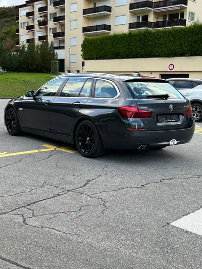 BMW 530 xDrive Steptronic — Break luxe diesel, 258 ch, sans sinistre — Miniature 9
