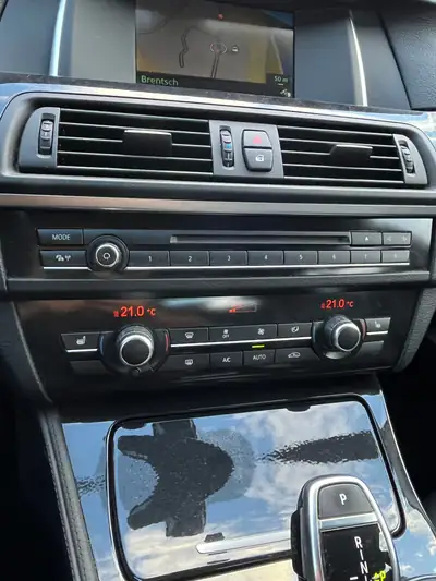 BMW 530 xDrive Steptronic — Break luxe diesel, 258 ch, sans sinistre — Miniature 16