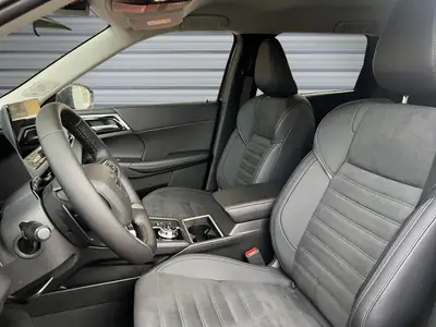 Mitsubishi Outlander 2.4 PHEV Intense 4WD — Hybride rechargeable performant, 50 km au compteur — Miniature 9