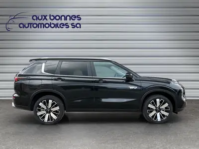 Mitsubishi Outlander 2.4 PHEV Intense 4WD — Hybride rechargeable performant, 50 km au compteur — Miniature 8