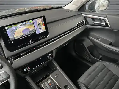 Mitsubishi Outlander 2.4 PHEV Intense 4WD — Hybride rechargeable performant, 50 km au compteur — Miniature 12