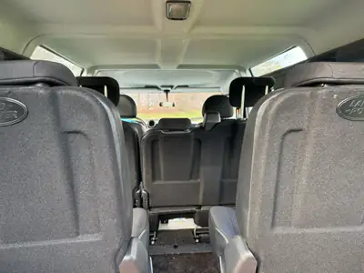 Land Rover Defender 110 TD4 — Légende 4x4 diesel, kilométrage exceptionnel — intérieur