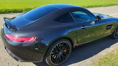 Mercedes-AMG GT S — Coupé sport 510 ch, Vollausstattung prestige avec freins céramique — Miniature 9