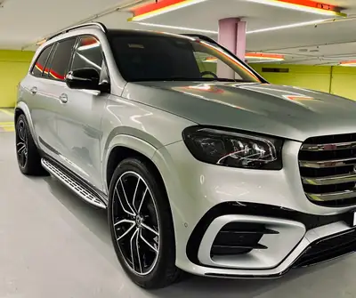 Mercedes-Benz GLS 350 d 4MATIC AMG Line — SUV 7 places, diesel hybride, 22 000 km — fianco