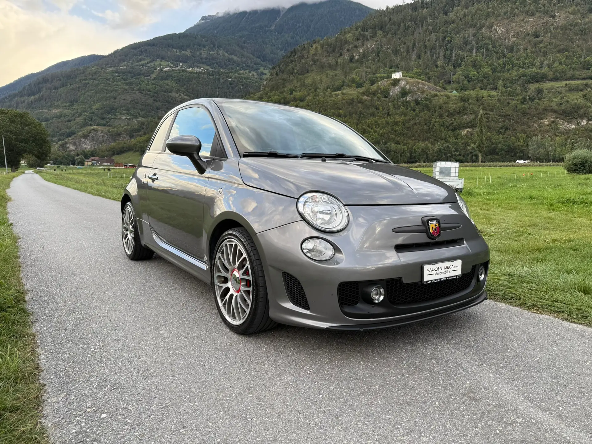 Fiat 500 Abarth 595 Turbo — Sportive compacte mythique, échappement Akrapovic
