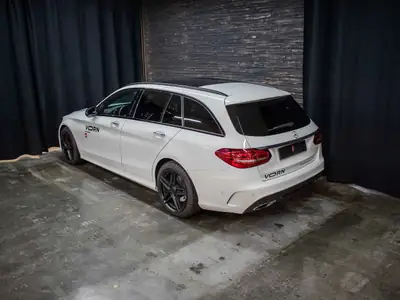 Mercedes-Benz C 220 d — Break diesel 4Motion, équipement AMG et technologie premium — side view