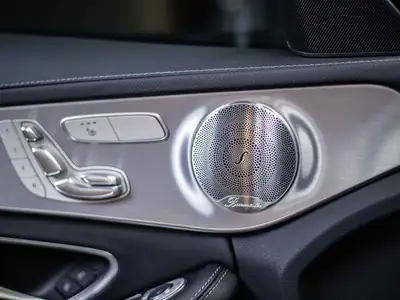 Mercedes-Benz C 220 d — Break diesel 4Motion, équipement AMG et technologie premium — rear view