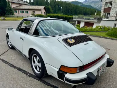 Porsche 911 Targa 2.7 S 1974 — Chef-d'œuvre vintage, toiture rétractable iconique — Armaturenbrett