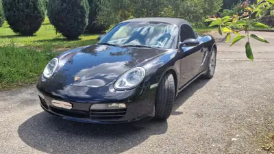 Porsche 718 Boxster S 3.2 — Roadster sportif iconique, seulement 55'078 km — Seitenansicht
