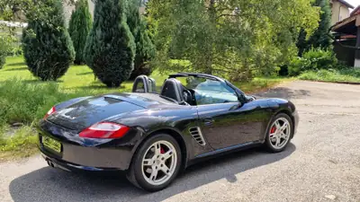 Porsche 718 Boxster S 3.2 — Roadster sportif iconique, seulement 55'078 km — Innenraum
