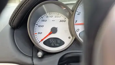 Porsche 718 Boxster S 3.2 — Roadster sportif iconique, seulement 55'078 km — Detail