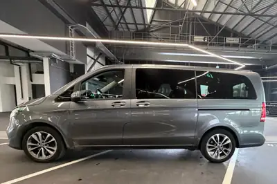 Mercedes-Benz V 250 d — Van luxe 4Matic, première main, entretien complet Mercedes — Seitenansicht