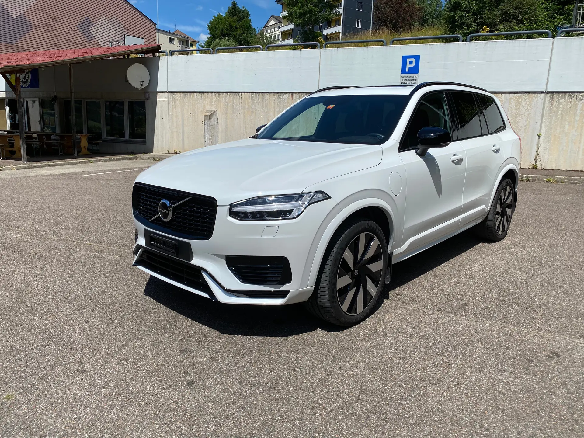 Volvo XC90 2021 occasion Les Brenets — 1