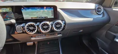 Mercedes-Benz GLA 250e AMG Line — SUV hybride rechargeable, 78 000 km, état impeccable — vista posteriore