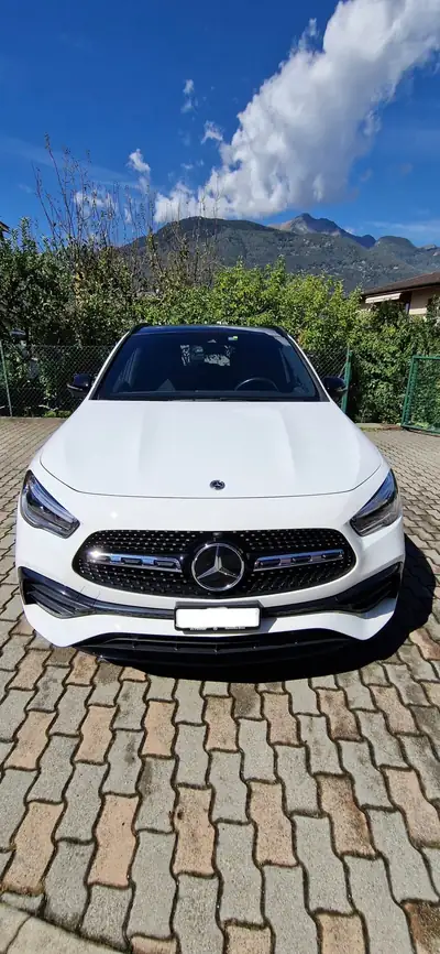 Mercedes-Benz GLA 250e AMG Line — SUV hybride rechargeable, 78 000 km, état impeccable — Miniatura 10