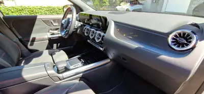 Mercedes-Benz GLA 250e AMG Line — SUV hybride rechargeable, 78 000 km, état impeccable — Miniatura 14