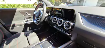 Mercedes-Benz GLA 250e AMG Line — SUV hybride rechargeable, 78 000 km, état impeccable — Miniatura 13