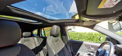 Mercedes-Benz GLA 250e AMG Line — SUV hybride rechargeable, 78 000 km, état impeccable — Miniatura 21