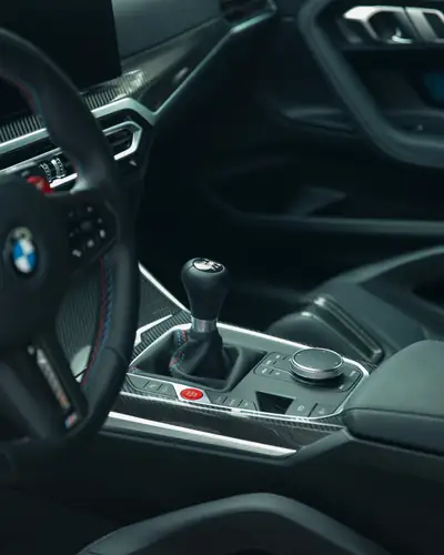 BMW M2 2023 — Coupé sportif 460 ch, très peu kilométré, freinage sportif premium — Miniature 9