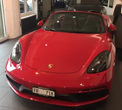 Porsche 718 Boxster GTS 2.5 — Roadster sportif haute performance, seulement 18'500 km — Armaturenbrett