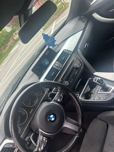 BMW 335i xDrive 2014 — Berline sportive polyvalente, 306 ch et transmission intégrale — dettaglio