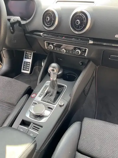 Audi S3 Sportback 370 ch — Performance ABT, Quattro intégral, état impeccable — Miniatura 12