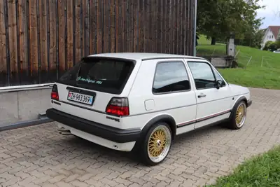 VW Golf 1800 GTI 1987 — Légende sportive des années 80, moteur 112 ch — Miniatur 8