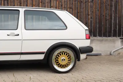 VW Golf 1800 GTI 1987 — Légende sportive des années 80, moteur 112 ch — Miniatur 12