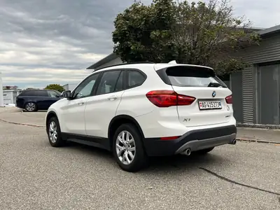 BMW X1 xDrive 18d Steptronic — SUV compact diesel, entretien BMW inclus, 94 000 km — côté