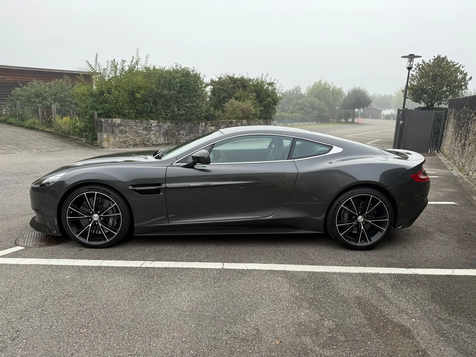 Aston Martin V12 Vanquish 2013 occasion St-Luc — 1