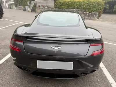 Aston Martin V12 Vanquish — Coupé sport britannique d'exception, 574 ch, 56'000 km — detail