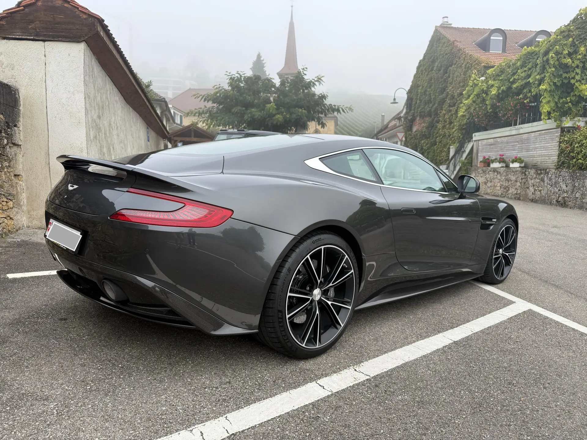 Aston Martin V12 Vanquish 2013 occasion St-Luc — 5
