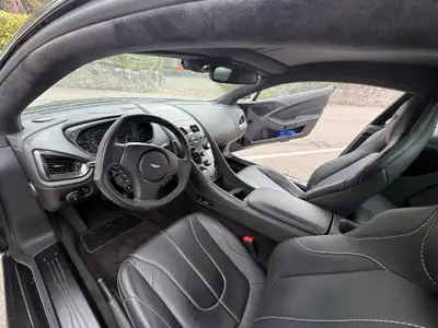 Aston Martin V12 Vanquish — Coupé sport britannique d'exception, 574 ch, 56'000 km — Thumbnail 8