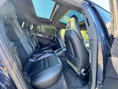 Porsche Panamera 4 Executive PDK — Berline sportive hybride, 84 000 km seulement — Miniatur 10