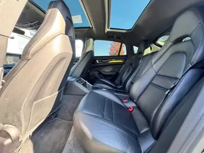 Porsche Panamera 4 Executive PDK — Berline sportive hybride, 84 000 km seulement — Miniatur 13