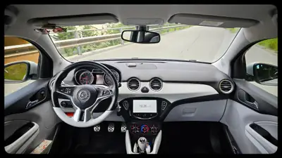 Opel Adam 1.4 ecoFLEX White Link — Citadine maline, consommation ultra-faible — Thumbnail 9