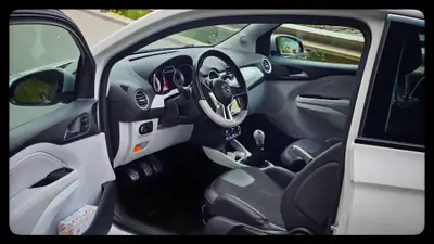 Opel Adam 1.4 ecoFLEX White Link — Citadine maline, consommation ultra-faible — Thumbnail 11