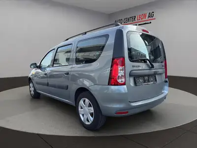 Dacia Logan 1.6 Ambiance — Monospace 7 places fiable, entretien réduit — interior