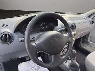 Dacia Logan 1.6 Ambiance — Monospace 7 places fiable, entretien réduit — Thumbnail 10