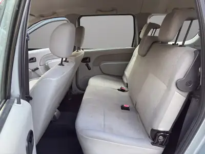Dacia Logan 1.6 Ambiance — Monospace 7 places fiable, entretien réduit — Thumbnail 13