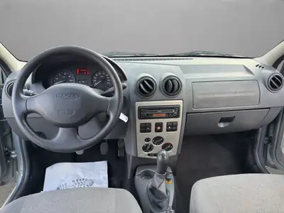 Dacia Logan 1.6 Ambiance — Monospace 7 places fiable, entretien réduit — Thumbnail 14