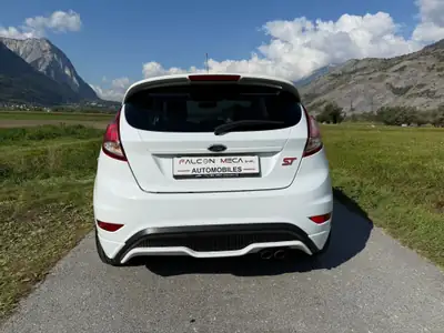 Ford Fiesta 1.6 SCTi ST-2 — Sportive compacte, 182 ch et faible kilométrage — Miniature 8
