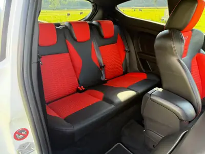 Ford Fiesta 1.6 SCTi ST-2 — Sportive compacte, 182 ch et faible kilométrage — Miniature 16