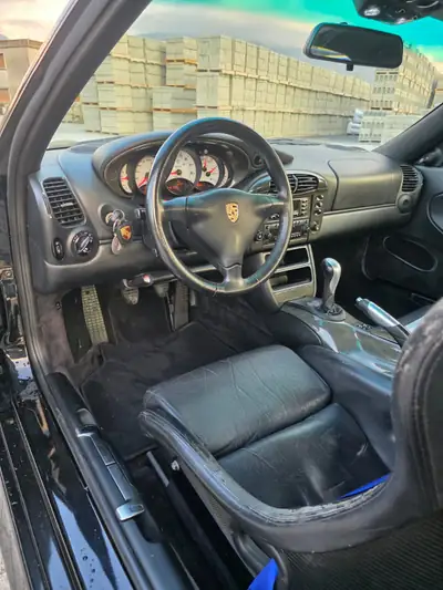 Porsche 911 GT3 2000 — Légendaire coupé sport, 360 ch et boîte manuelle — cruscotto