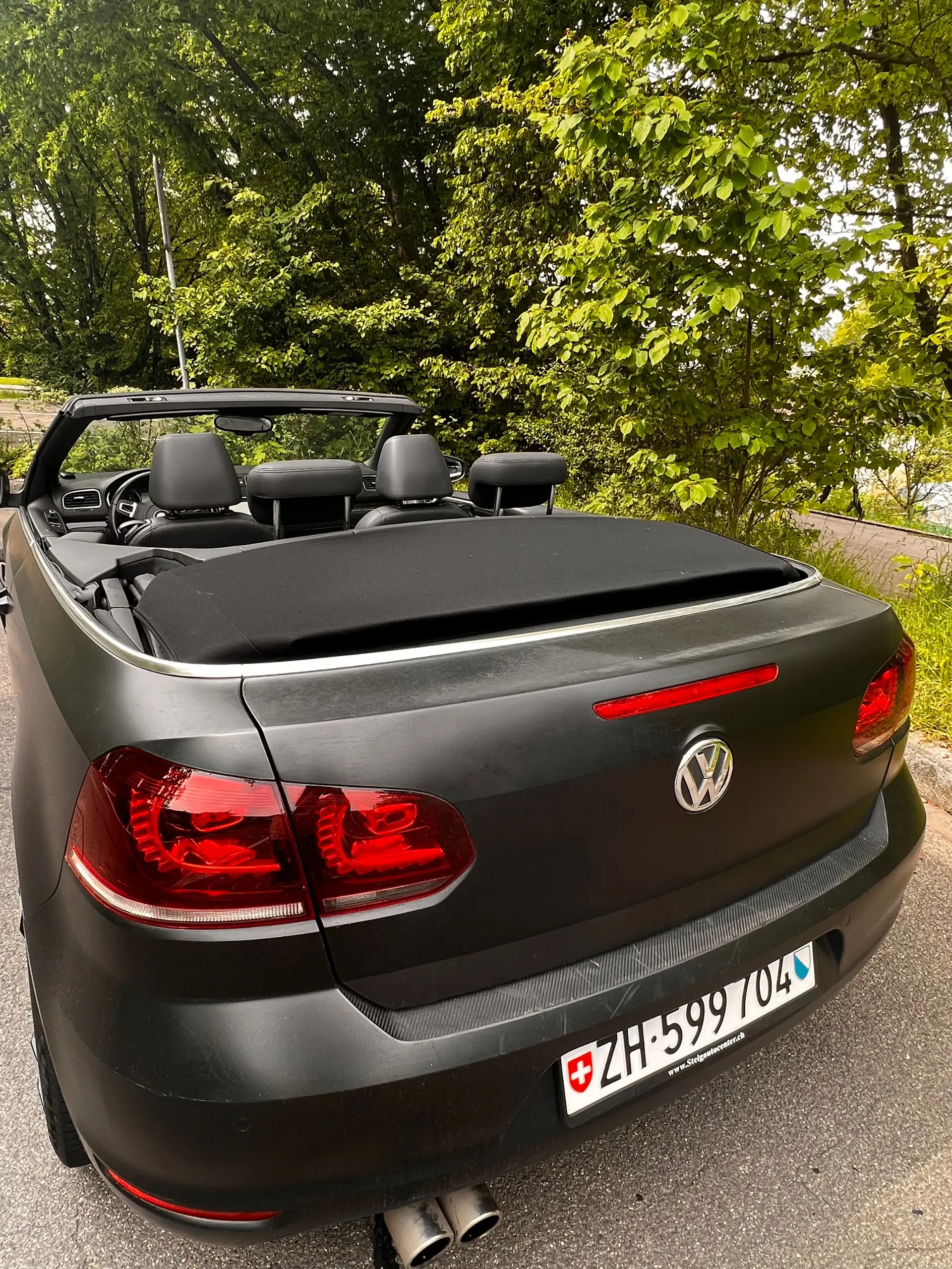 VW Golf Cabrio 2.0 TDI — Cabriolet diesel performant, 131'000 km, toit ouvert toute saison — Außenansicht