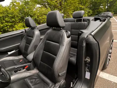 VW Golf Cabrio 2.0 TDI — Cabriolet diesel performant, 131'000 km, toit ouvert toute saison — Miniatur 13