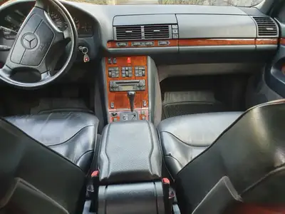 Mercedes-Benz 300 SEL 1991 — Berline élégante, moteur puissant, kilométrage maîtrisé — Miniatura 8