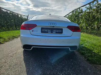 Audi RS5 Coupé 4.2 FSI — 450 ch, quattro sportif, révision complète — interni