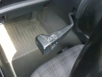 BMW 318iS 1991 — Coupé sportif d'époque, État d'origine, Rare et préservé — Miniatura 16