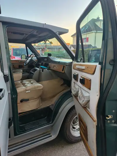 Dodge Ram Camper VAN 1996 — Camping-car robuste, moteur 5.2L, kilométrage modéré — Miniatura 14
